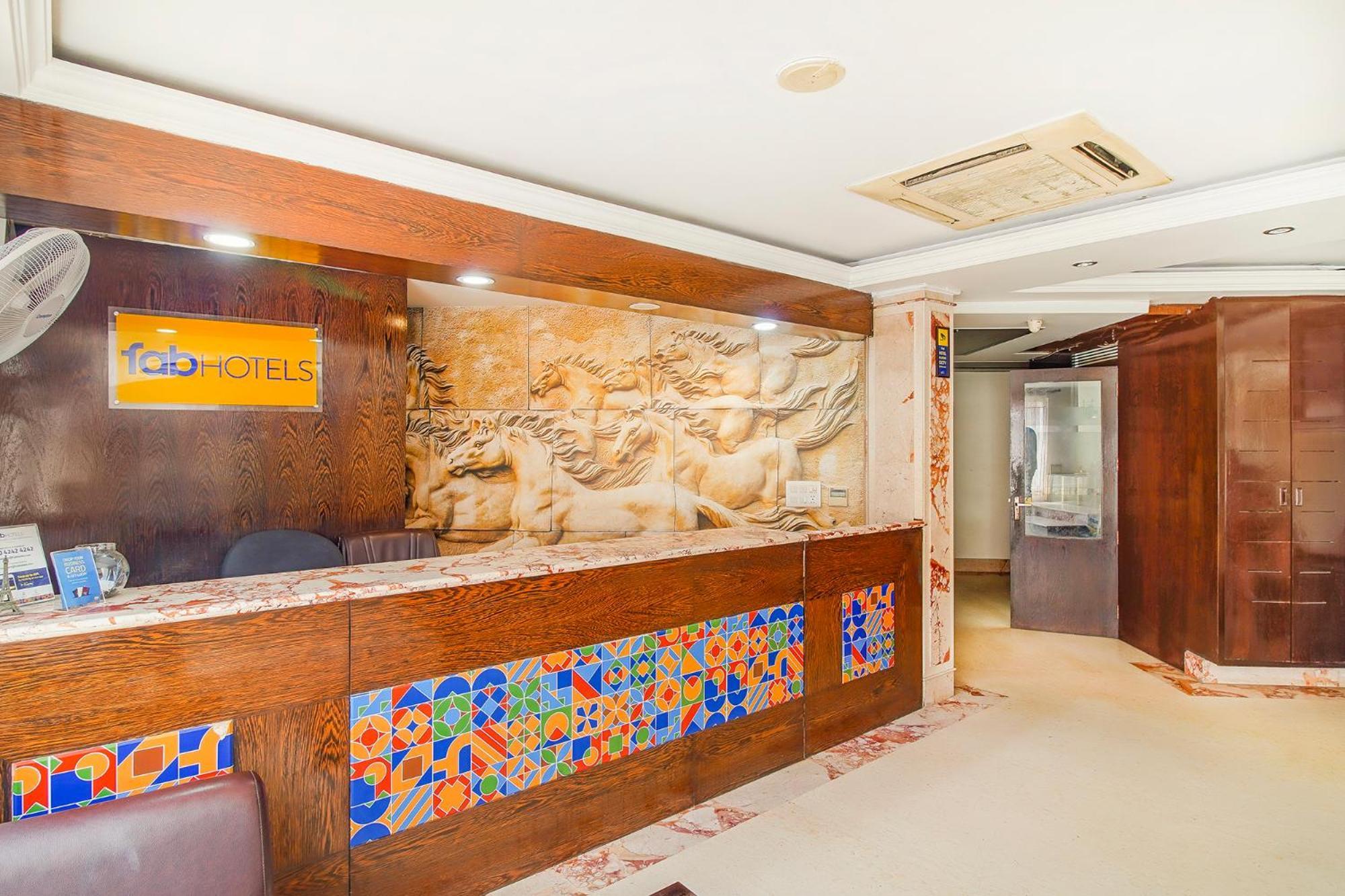 Fabhotel Marble Arch - Nr Karol Bagh Market Delhi  Exterior photo